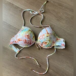 NWOT Victoria’s Secret Push Up Bikini Top, Size 34C